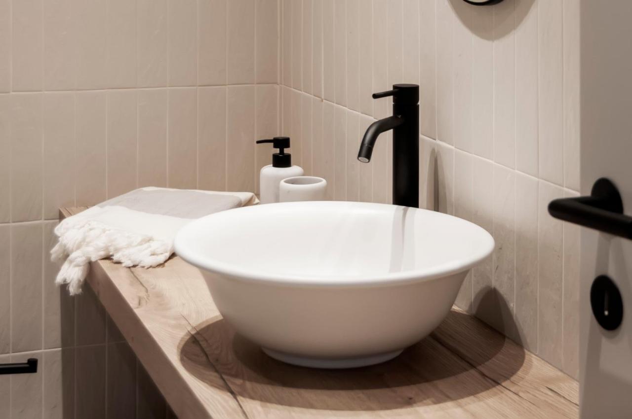Calnova Suites روفينج المظهر الخارجي الصورة